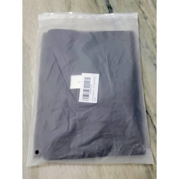 Tesla Red Logo Cotton T-Shirt Black Small NWT - Picture 6 of 6